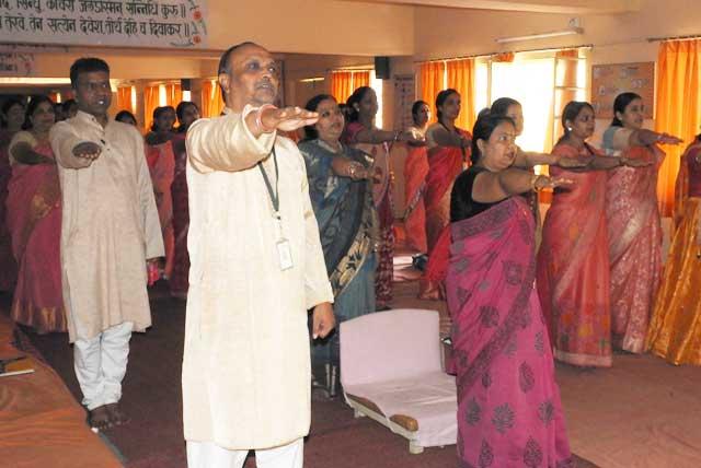 Each year the International Day of Peace is observed around the world on 21 September. Maharishi VidyaMandir celebrated Maharishi world peace movement on 21st September 2019 to approach the issue of violence and destruction at all levels, through peace and invincibility. The celebration started with lighting of lamp and welcome speech which was followed by another speech given by Mrs. VimalHaswani, Ambassador of world peace movement and Sh. H.C. Joshi, TMSA expressed their views on peace and said simplification leads to peace. Peace can be created by forgiveness, in this connection Mr. Joshi also added that peace is supreme knowledge which comes from Veda. On this occasion self composed poems, group song and dance added elegance to the program.
School Principal Sh. B.S. Guleria delivered speech and said that peace is coming from inside, it plays a pivotal role in everybodyâ??s life. On this occasion all the staff members took pledge to create peace in world followed by the speech of Sh. D.P. Tiwari, Joint Director Biodiversity MVM schools group. He expressed his views and said that Transcendental Meditation is a medium through which we can control our brain. The program ended with vote of thanks given by Mr. Yash Mishra.
